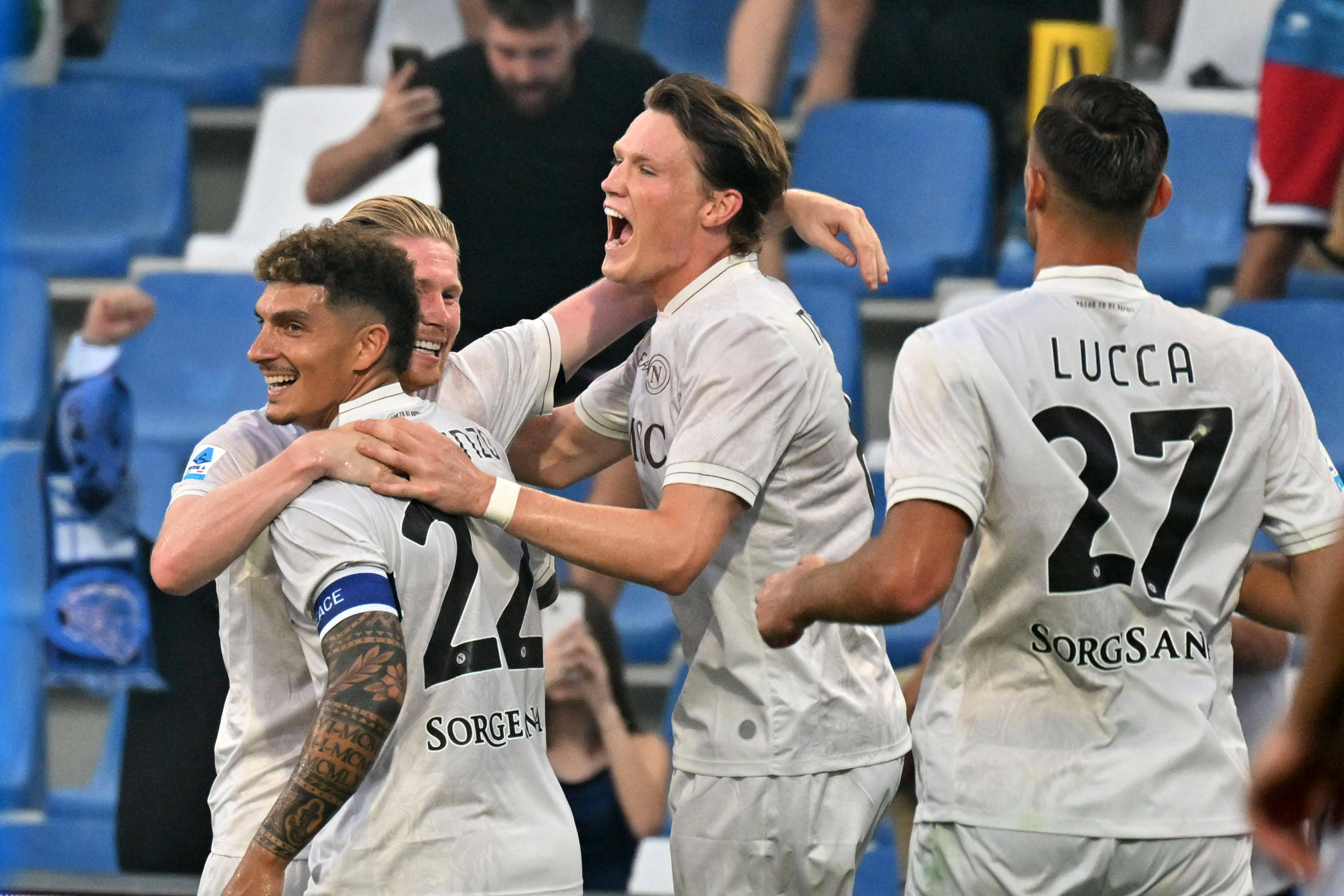 开云体育注册-赛后意甲传出新动向，浙江稠州门线救险，管理层表态：引发热议，资深球员宣示担当(浙江稠州商业银行最新消息新闻)