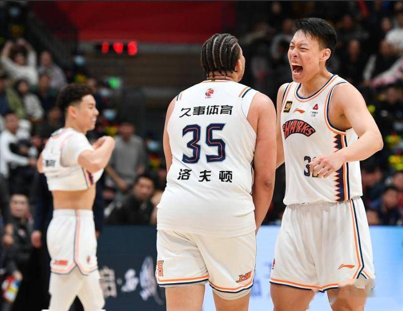 开云开户-昨晚广厦队和上海队比赛